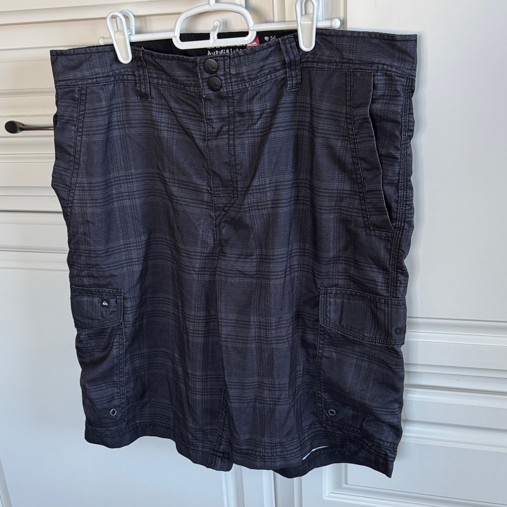 Quiksilver Men's Dark Gray Cargo BoardShorts